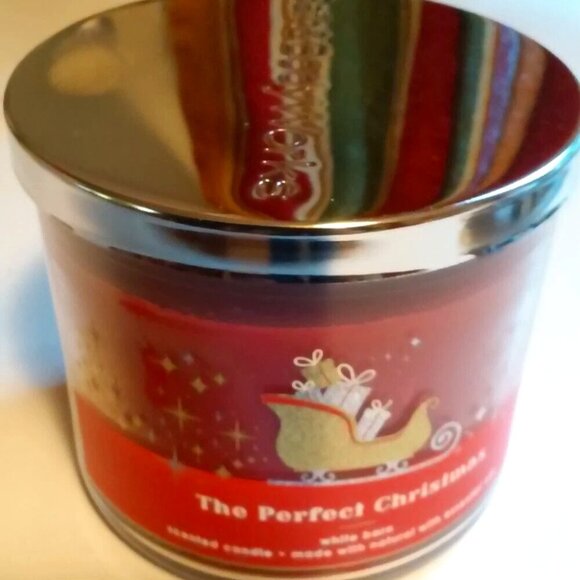 Bath & Body Works Scented Candle 3 Wicks Red New Unused Retail Price $25.50 - Picture 1 of 5